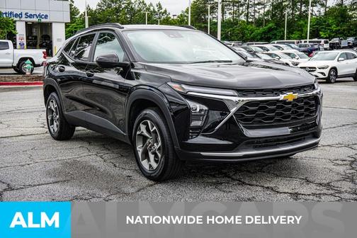 Mosaic Black Metallic 2025 Chevrolet Trax LT
