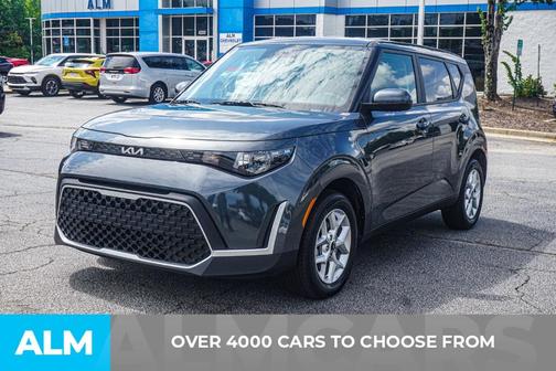 Gray 2025 Kia Soul LX