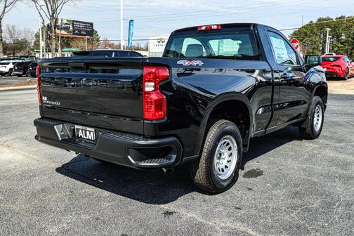 2025 Chevrolet Silverado 1500 WT