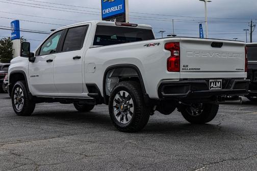 2025 Chevrolet Silverado 2500 Custom