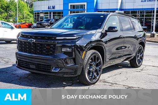 Mosaic Black Metallic 2025 Chevrolet Traverse RS