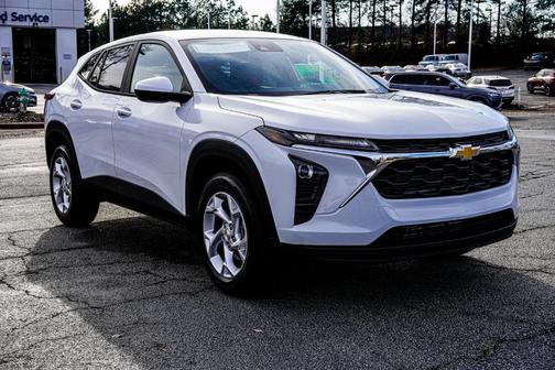 2026 Chevrolet Trax LS