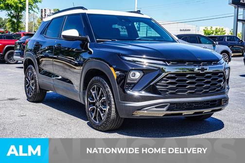 Mosaic Black Metallic 2025 Chevrolet Trailblazer ACTIV
