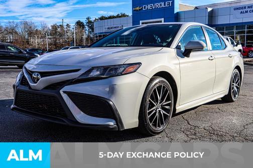 2023 Toyota Camry SE