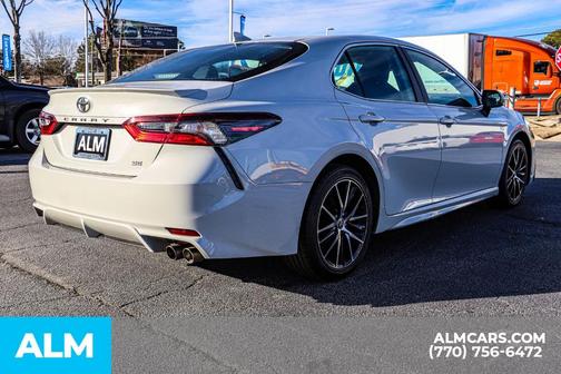 2023 Toyota Camry SE