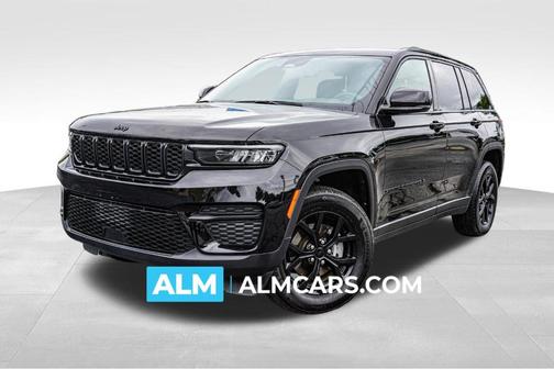 Diamond Black 2025 Jeep Grand Cherokee Laredo
