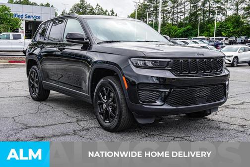 Diamond Black 2025 Jeep Grand Cherokee Laredo
