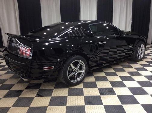 2006 Ford Mustang