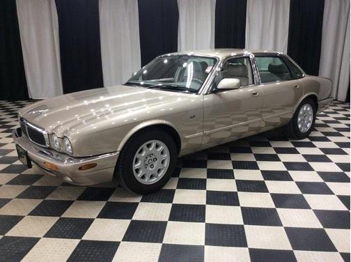 1998 Jaguar XJ8