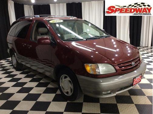 2001 Toyota Sienna LE