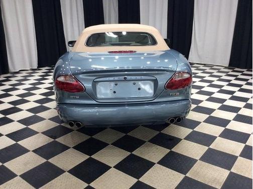 2005 Jaguar XKR