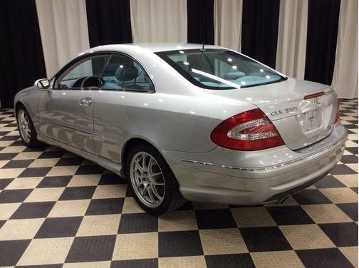 2004 Mercedes-Benz CLK-Class Base