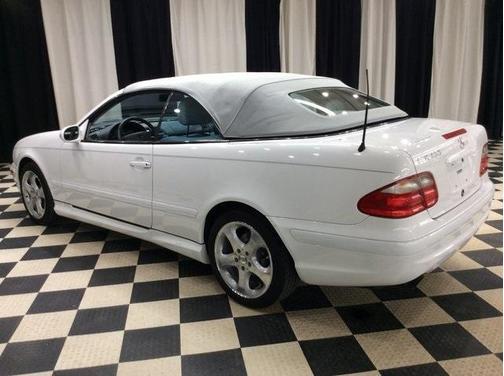 2000 Mercedes-Benz CLK-Class Base