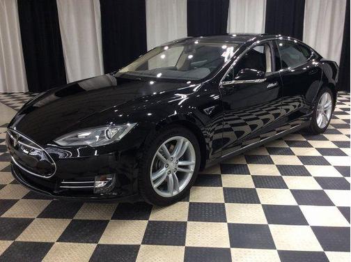 2014 Tesla Model S 