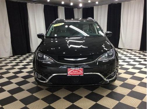 2019 Chrysler Pacifica Touring-L Plus