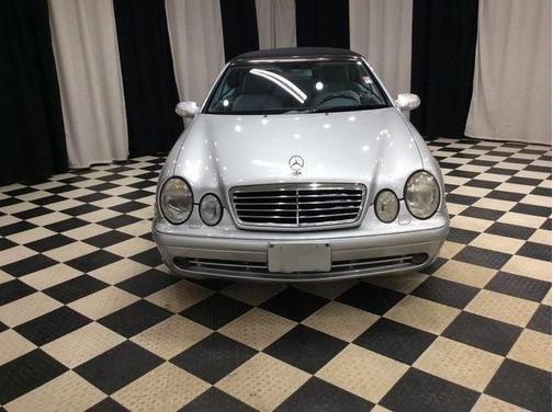 2002 Mercedes-Benz CLK-Class Base
