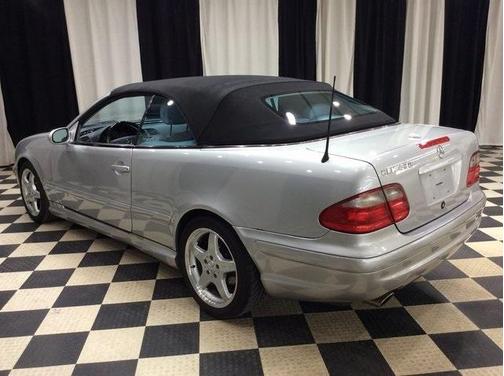 2002 Mercedes-Benz CLK-Class Base