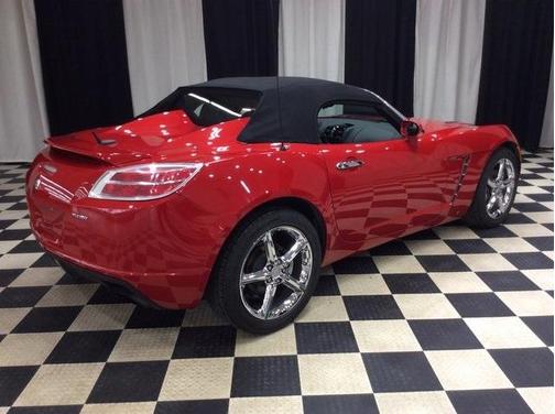 2008 Saturn Sky Red Line