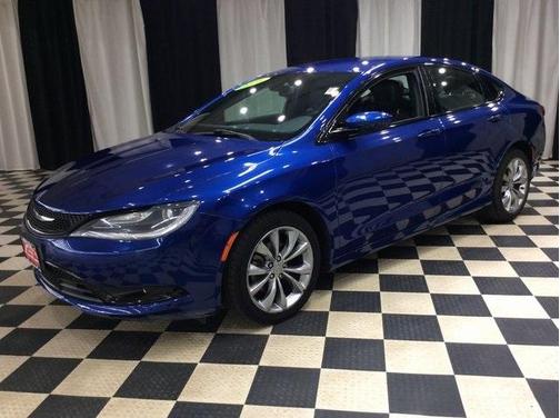 2016 Chrysler 200 S