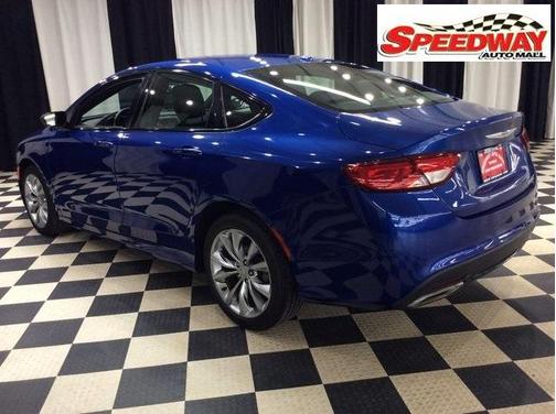 2016 Chrysler 200 S