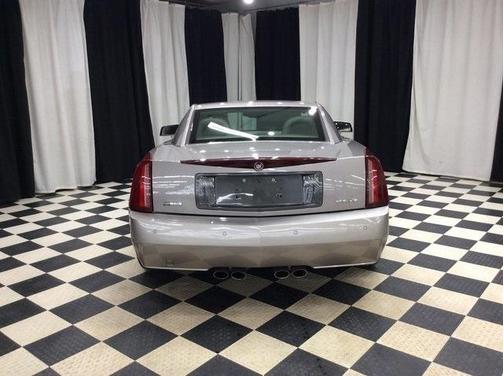 2004 Cadillac XLR Base