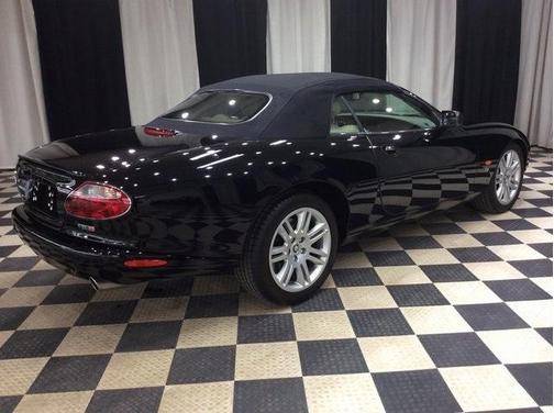 2004 Jaguar XKR