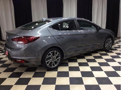 2020 Hyundai ELANTRA Limited