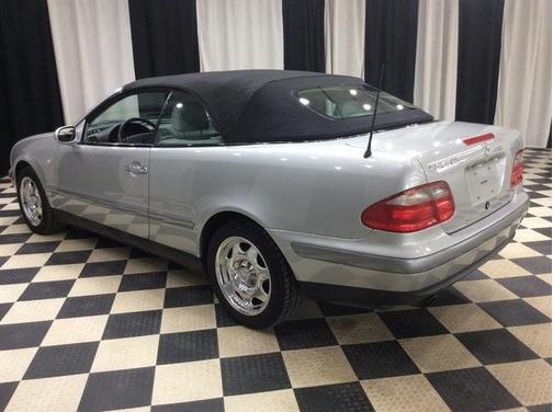 1999 Mercedes-Benz CLK-Class Base