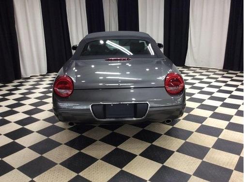 2003 Ford Thunderbird 