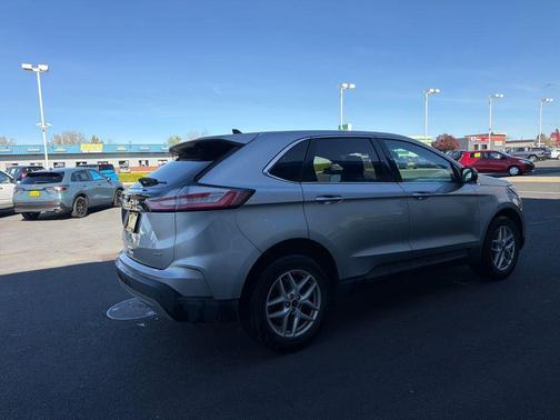 Silver 2023 Ford Edge SEL
