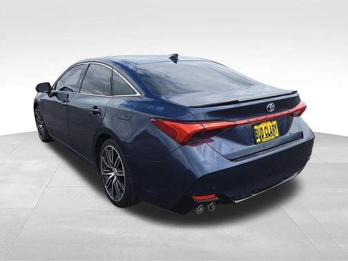 Beige 2019 Toyota Avalon XLE Touring