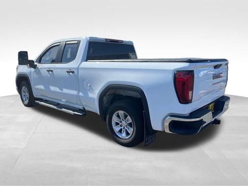 White 2021 GMC Sierra 1500