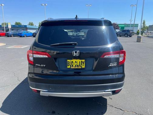 Black 2021 Honda Pilot Elite