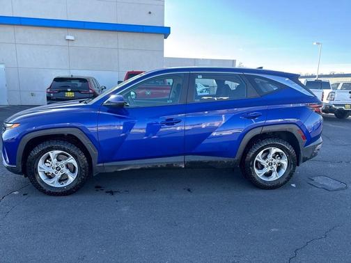 Blue 2022 Hyundai TUCSON SE
