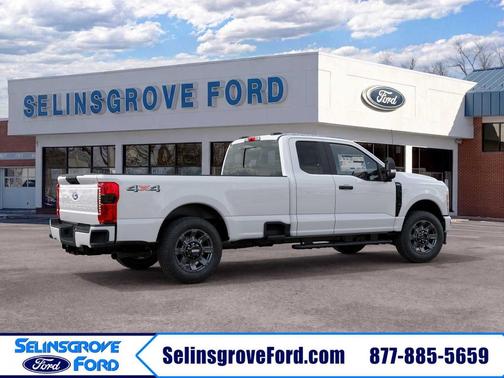 Oxford White 2027 Ford F-350 XL