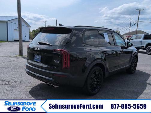 Ebony Black 2022 Kia Telluride SX