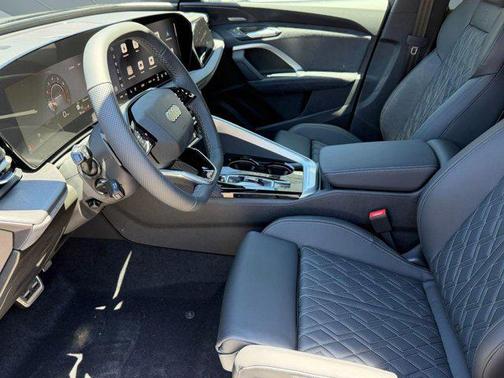 Tambora Gray Metallic 2026 Audi SQ5 3.0T Premium Plus