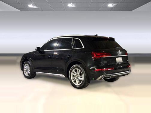 2023 Audi Q5 45 S line Premium
