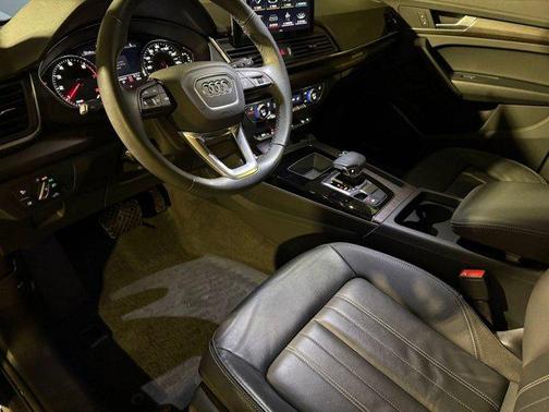 2023 Audi Q5 45 S line Premium