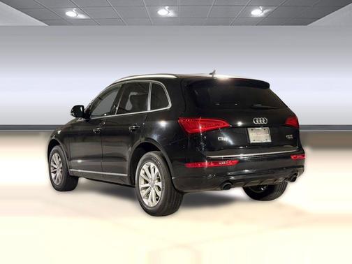 Brilliant Black 2016 Audi Q5 2.0T Premium Plus