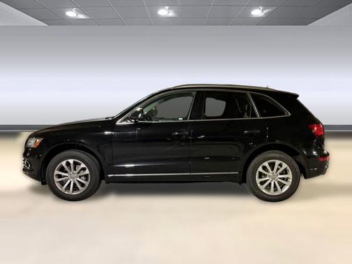 Brilliant Black 2016 Audi Q5 2.0T Premium Plus