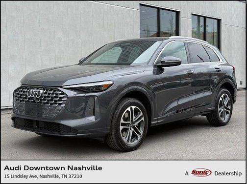 Tambora Gray Metallic 2025 Audi Q5 Premium Plus TFSI quattro S tronic