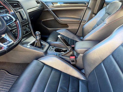 2015 Volkswagen Golf GTI 2.0T Autobahn 4-Door