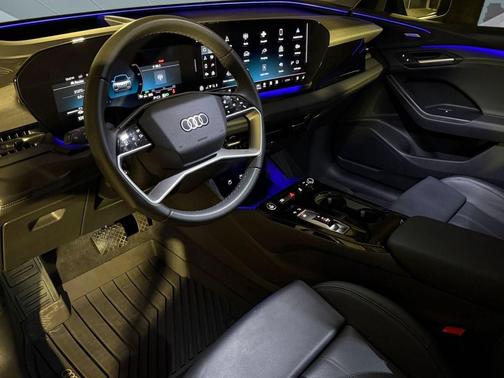 Magnet Gray 2025 Audi Q6 e-tron Premium Plus quattro