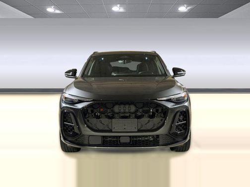 Daytona Gray Pearl Effect 2026 Audi SQ5 3.0T Premium Plus