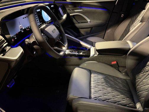Daytona Gray Pearl Effect 2026 Audi SQ5 3.0T Premium Plus
