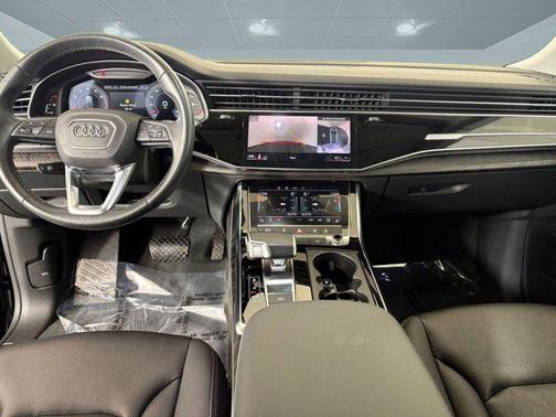 2022 Audi Q8 55 Premium Plus