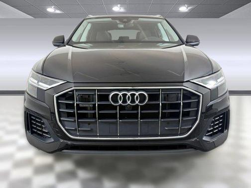 2022 Audi Q8 55 Premium Plus