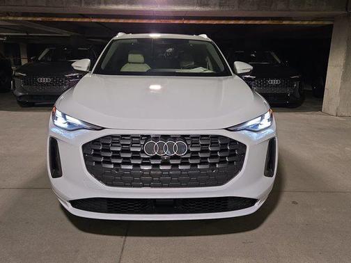 2025 Audi Q5 Premium