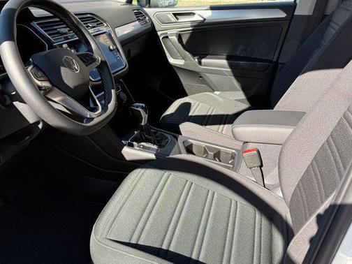 2024 Volkswagen Tiguan 2.0T S